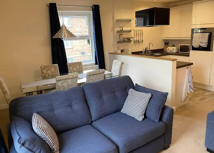 Park Crescent Apartment