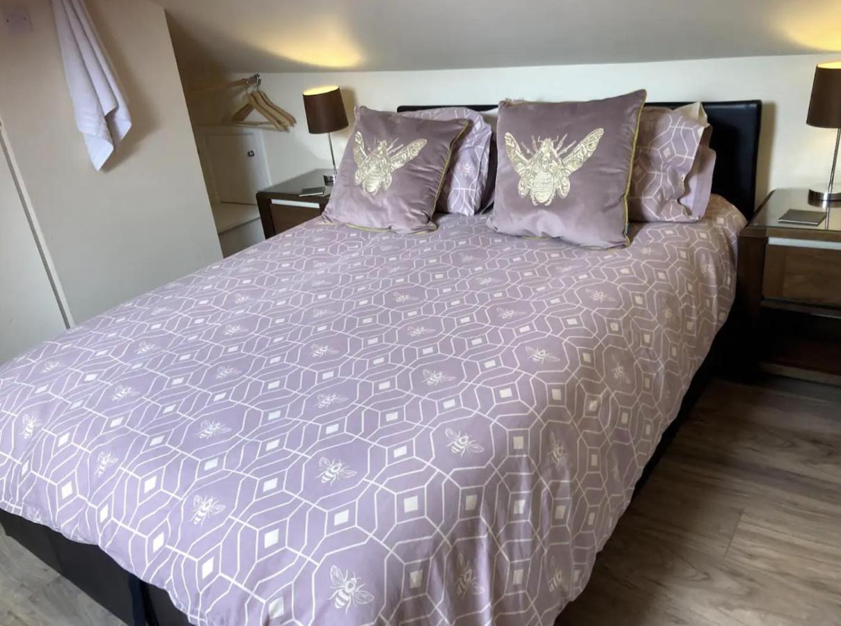 Park Crescent Apartment