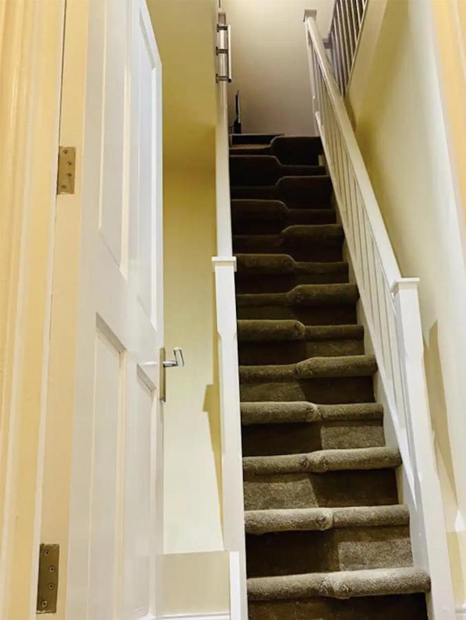 Park Crescent Apartment